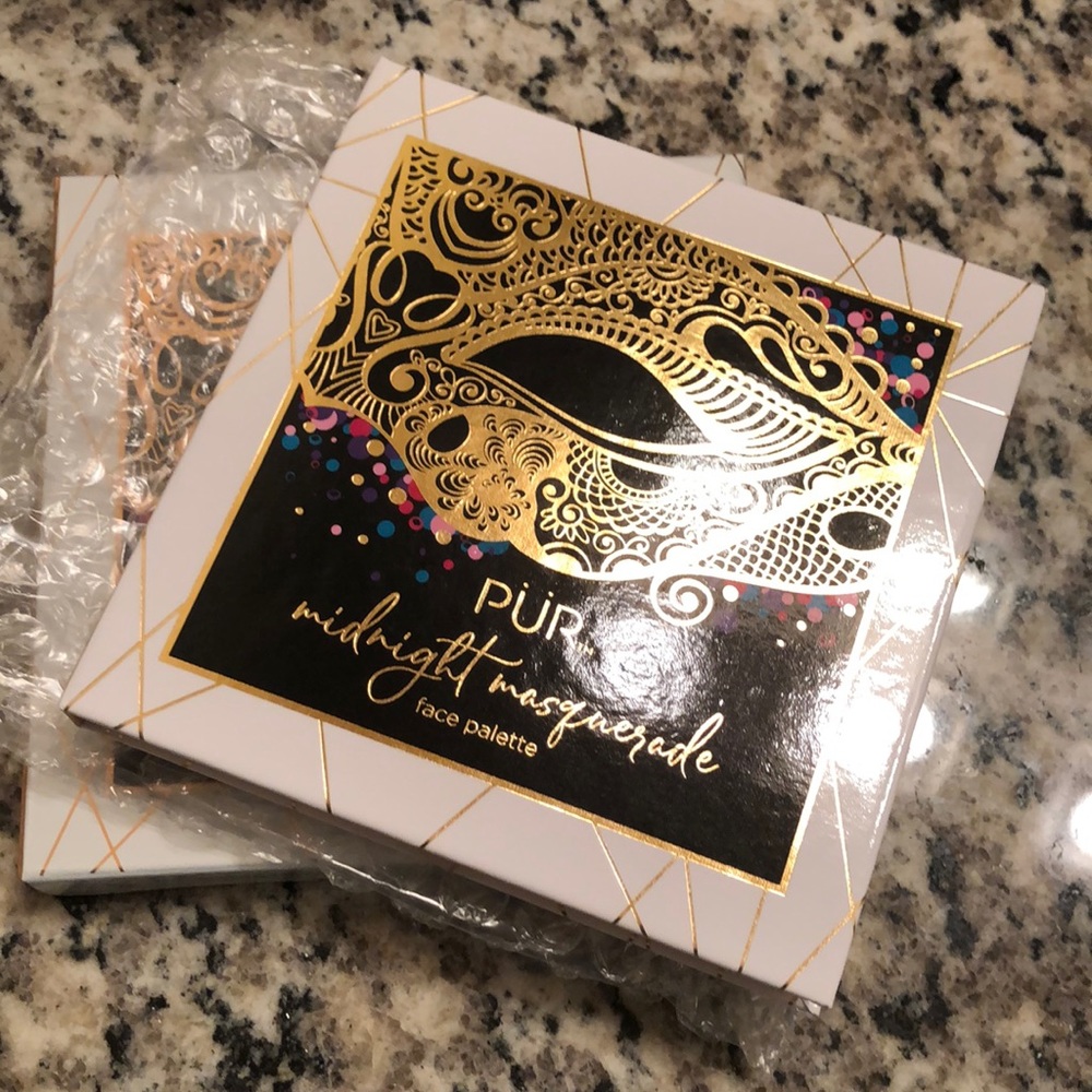 Pur midnight masquerade face palette